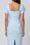 Robe de travail midi en brocart bleu ciel à col Suqare