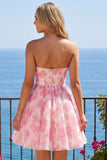 Corset sans bretelles Une robe de bal rose rose à la maison