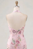 Robe de rentrée à la maison rose à col nu et paillettes bodycon