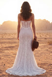Robe de mariée Bohème, traîne en dentelle et ivoire sans bretelles