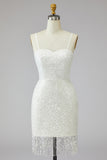 Robe de mariée courte et scintillante en ivoire à bretelles fines perlées avec franges