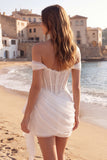 Robe de mariée courte corset ivoire froncée à épaules décalées avec volants