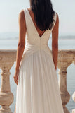 Robe de mariée en chiffon en V à col en V à traîne froncée