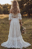 Robe de mariée bohème en dentelle à épaules décalées en ivoire à volants A Line