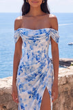 Robe maskini en chiffon bleu sirène décollée sur l’épaule avec fente