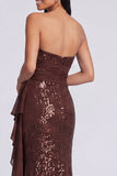 Robe formelle sirène rose clair rose clair et froncée sans bretelles