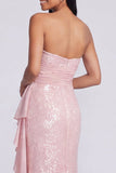 Robe formelle sirène rose clair rose clair et froncée sans bretelles