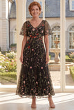 Robe longue de la mère de la mariée brodée en tulle noir à col en V