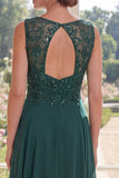Robe longue en chiffon en mousseline vert foncé à col en V avec perles