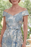 Robe bleue à épaules dénudées, Jacquard florale longue de la mère de la mariée avec ceinture