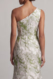 Robe de la mère de la mariée en fleurs vert clair à une épaule longue