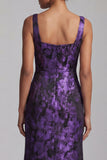Robe fleurie de mère de la mariée à fronçages en sirène violet foncé