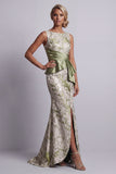 Robe longue de mère de la mariée à fronçons en sirène vert clair avec une ceinture