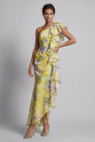 Robe de mère de la mariée à motifs floraux jaunes avec des volants