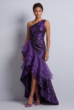 Robe de la mère de la mariée à fronçons sirène violet foncé avec volants