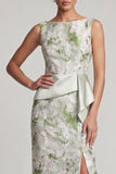 Robe longue fleurale vert clair avec écharpe de la mariée