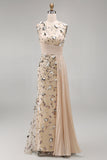 Robe de cérémonie longue abricot à col rond illusion, avec plis, paillettes et appliqués 3D