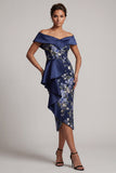 Robe Midi Mother Of the Bride à motifs floraux bleu marine dénudée avec volants