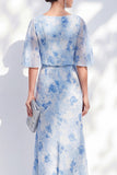 Sirène bleu clair chiffon floral à volants, col bateau à volants, longue robe de mère de la mariée