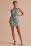 Robe cocktail mini paillettes vert clair à col nu moulant