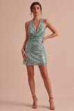 Robe cocktail mini paillettes vert clair à col nu moulant