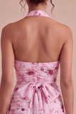 Robe mini cocktail en mousseline moulante à col fleuri rose et nœud