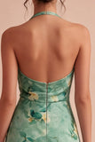 Robe mini cocktail bodycon fleurie à col nu vert clair