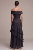 Robe longue cravate noire à épaules décalées A avec volants