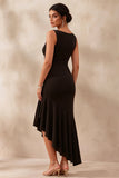 Robe à cravate sirène asymétrique à col bateau avec volants