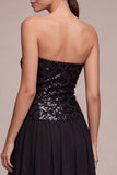 Robe midi à cravate noire A Strapless sans bretelles scintillante avec sequins