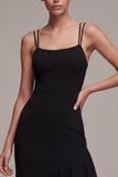 Robe formelle sirène asymétrique à bretelles fines noires avec volants