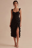 Robe formelle midi noire à volants épais et fendue