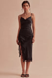 Robe formelle midi à bretelles fines bodycons noires avec fente