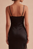 Robe formelle midi à bretelles fines bodycons noires avec fente