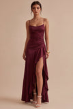 Robe formelle longue à bretelles fines bordeaux à volants en forme de sirène, fendue