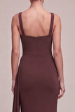Robe formelle sirène longue à col carré marron avec cape latérale
