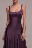 Robe formelle en satin à col carré à col prune