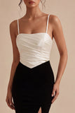 Robe formelle à bretelles fines noir et blanc de sirène, fendue