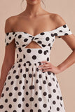 Robe à pois midi blanche et noire décollée sur les épaules A Line Midi Polka Pots