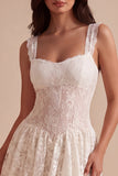 Robe de remise de diplôme Short blanche blanche épaisse à sangles épaisses