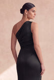 Robe longue de cérémonie longue en satin noire à une épaule en forme de sirène froncée