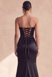 Corset sans cercles en satin noir avec une longue robe formelle en sirène avec fente