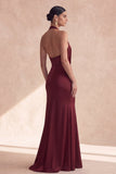 Robe longue formelle de sirène à col nu en cabernet