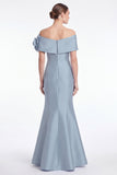 Robe longue de la mère de la mariée en satin bleu bleu poussiéreux avec une fleur 3D