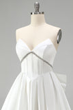 Corset blanc en satin en strass robe sans bretelles de bal sans anneau avec un grand nœud dans le dos