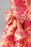 Robe courte de retour à la maison de fin d’année orange Jacquard A-Line Strapless bustier à volants avec un nœud