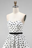 Robe de rentrée courte blanche à pois en ligne A avec ceinture à nœud