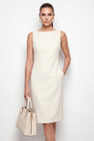 Robe de travail midi bodycon bodycon en ivoire avec col bateau et fente