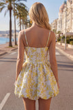 Robe de rentrée à la maison jaune à bretelles fines à bretelles fines