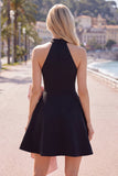 Robe de rentrée courte de rentrée à col nu rose rose avec un grand nœud